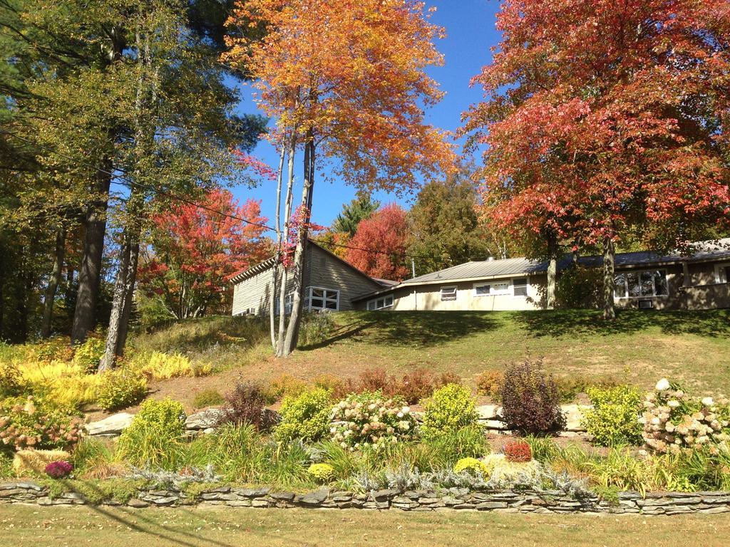 Hob Knob Inn Stowe Bagian luar foto