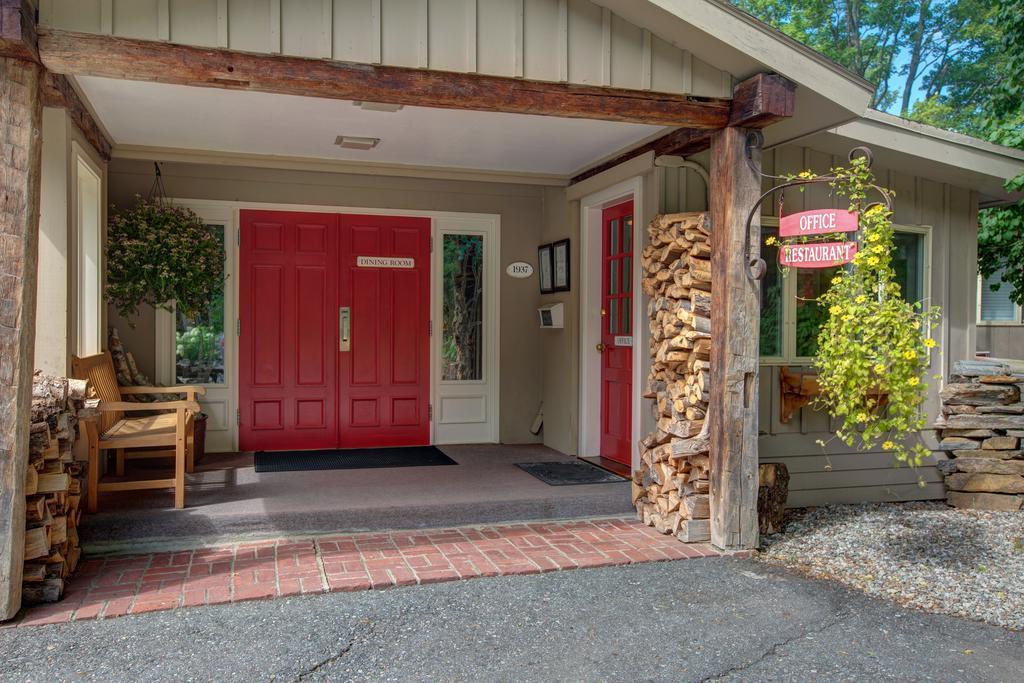 Hob Knob Inn Stowe Bagian luar foto