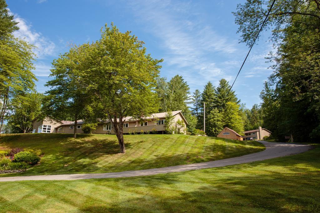 Hob Knob Inn Stowe Bagian luar foto