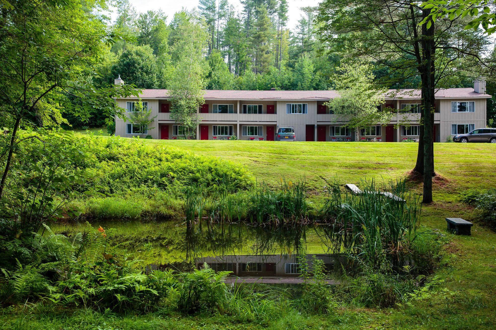 Hob Knob Inn Stowe Bagian luar foto
