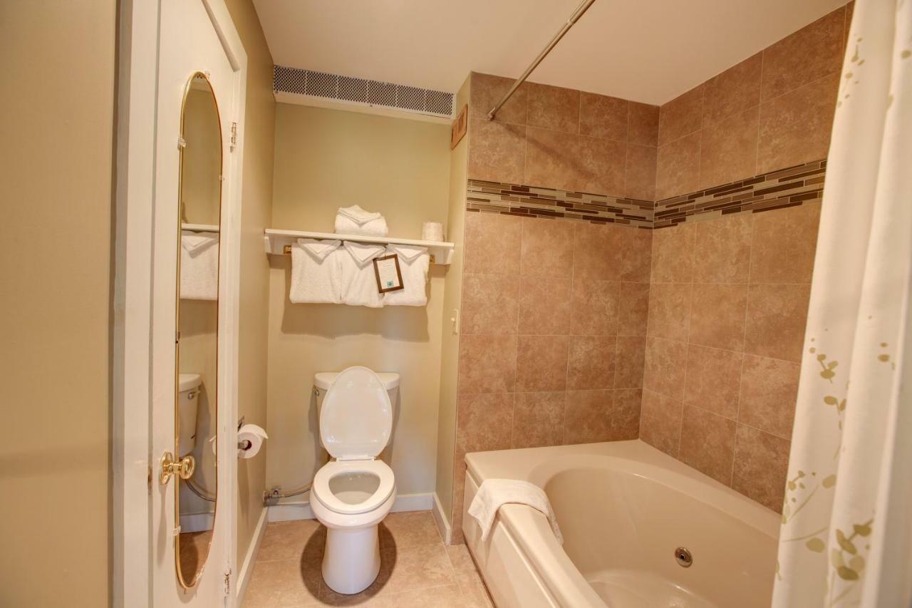 Hob Knob Inn Stowe Bagian luar foto