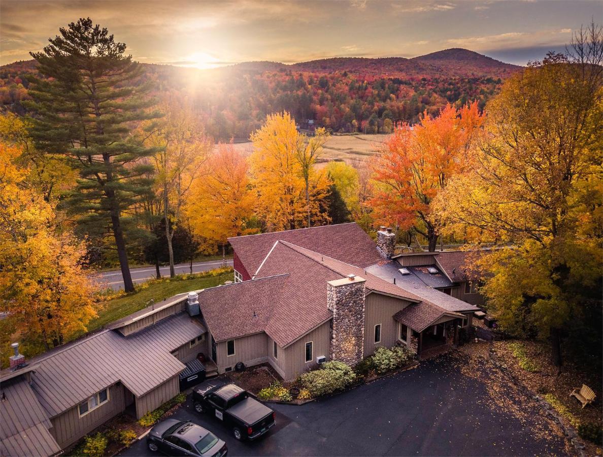 Hob Knob Inn Stowe Bagian luar foto